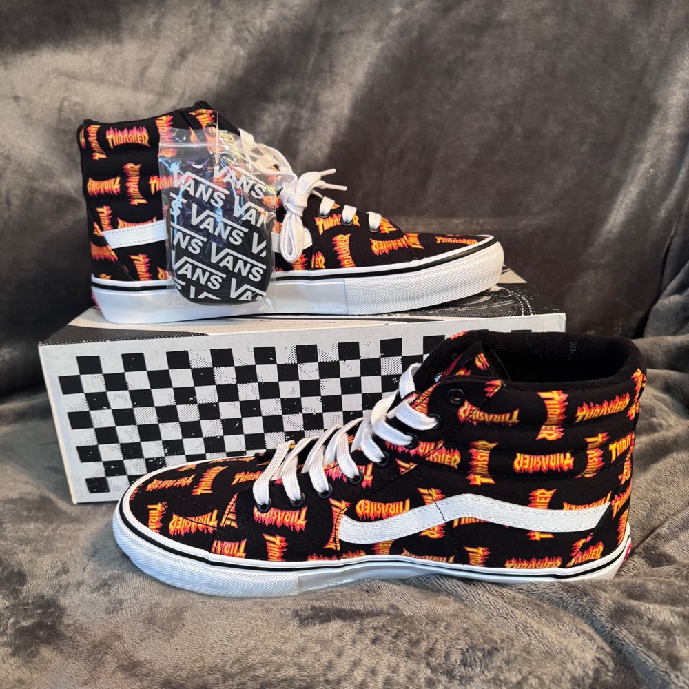 NEW Vans x Thrasher Skate Sk8-Hi Men Size 12 Black Flame Logo High Top Sneakers - Picture 2 of 11